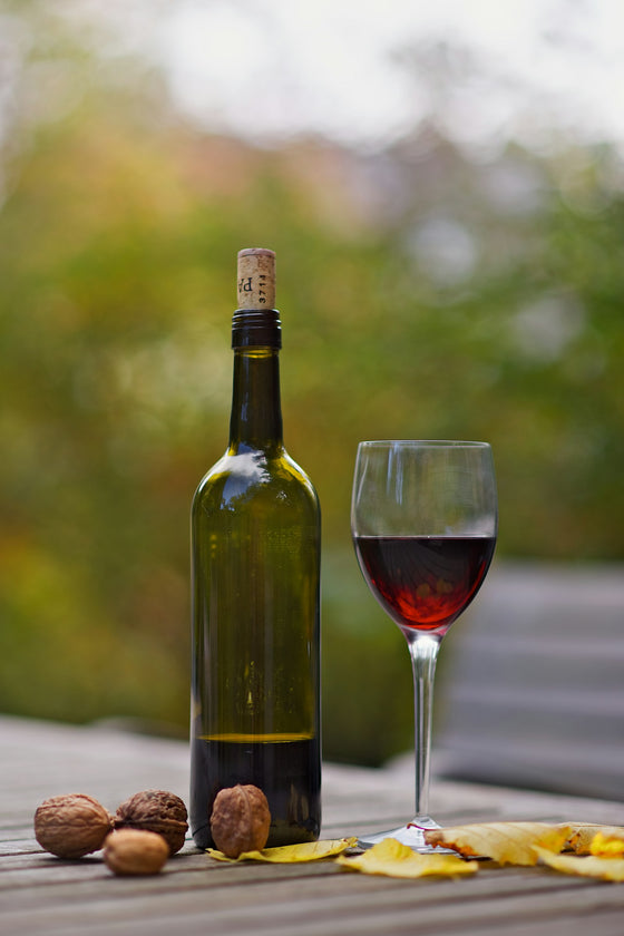 Kurkentrekkers, koelers en glaswerk voor wie van een goed glas wijn houdt.