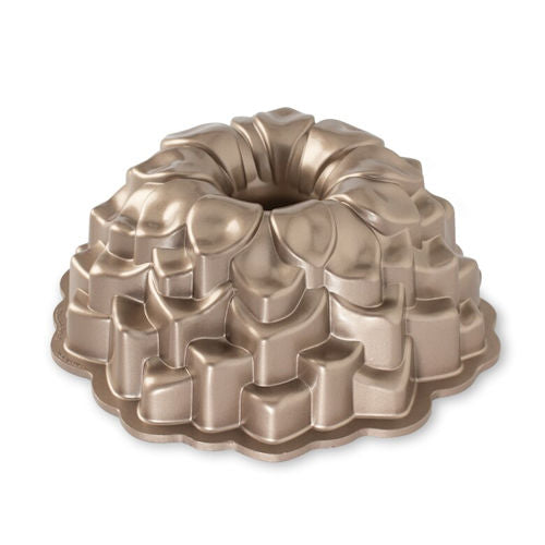 Nordic Ware bakvorm Blossom Bundt