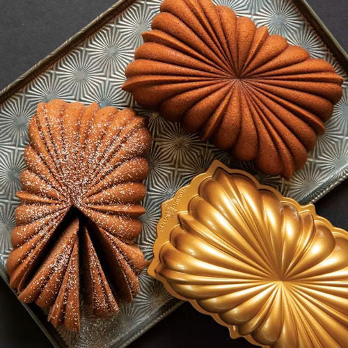 Nordic Ware bakvorm Fluted loaf pan