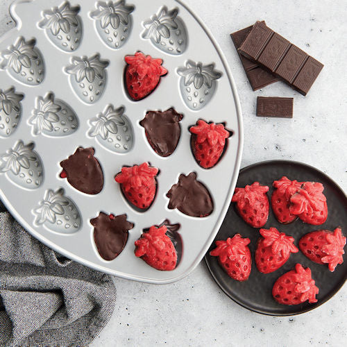 Nordic Ware bakvorm Strawberry Patch Bites Pan