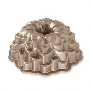 Nordic Ware bakvorm Blossom Bundt